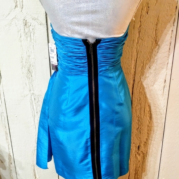 BNWT Strapless Peacock Blue Formal - Picture 8 of 8